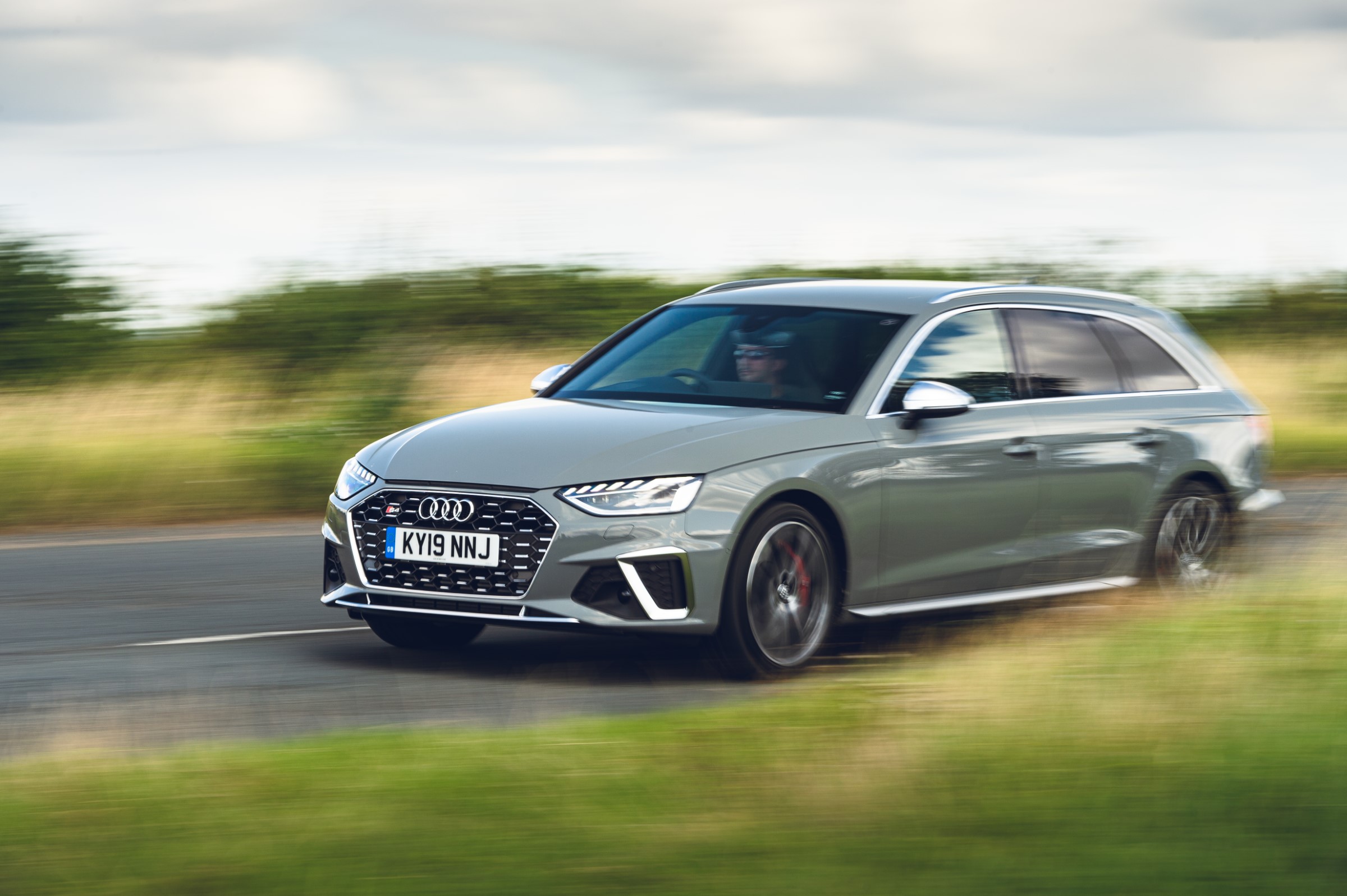 Audi S4 Avant B9 front