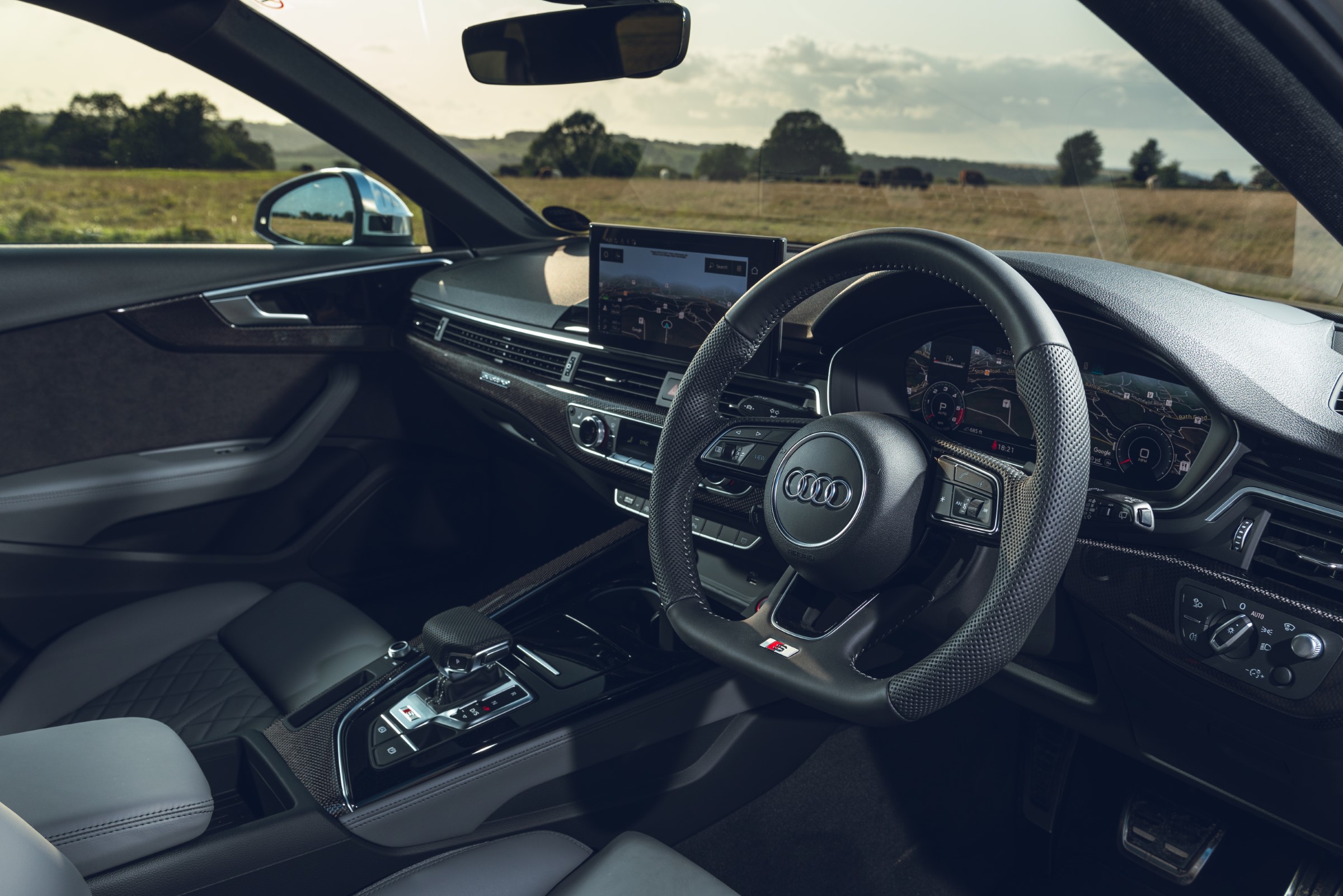 Audi S4 B9 interior