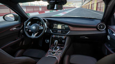 Alfa Romeo Giulia and Stelvio Quadrifoglio Super Sport interior