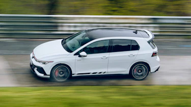 New Volkswagen Golf GTI Clubsport – side