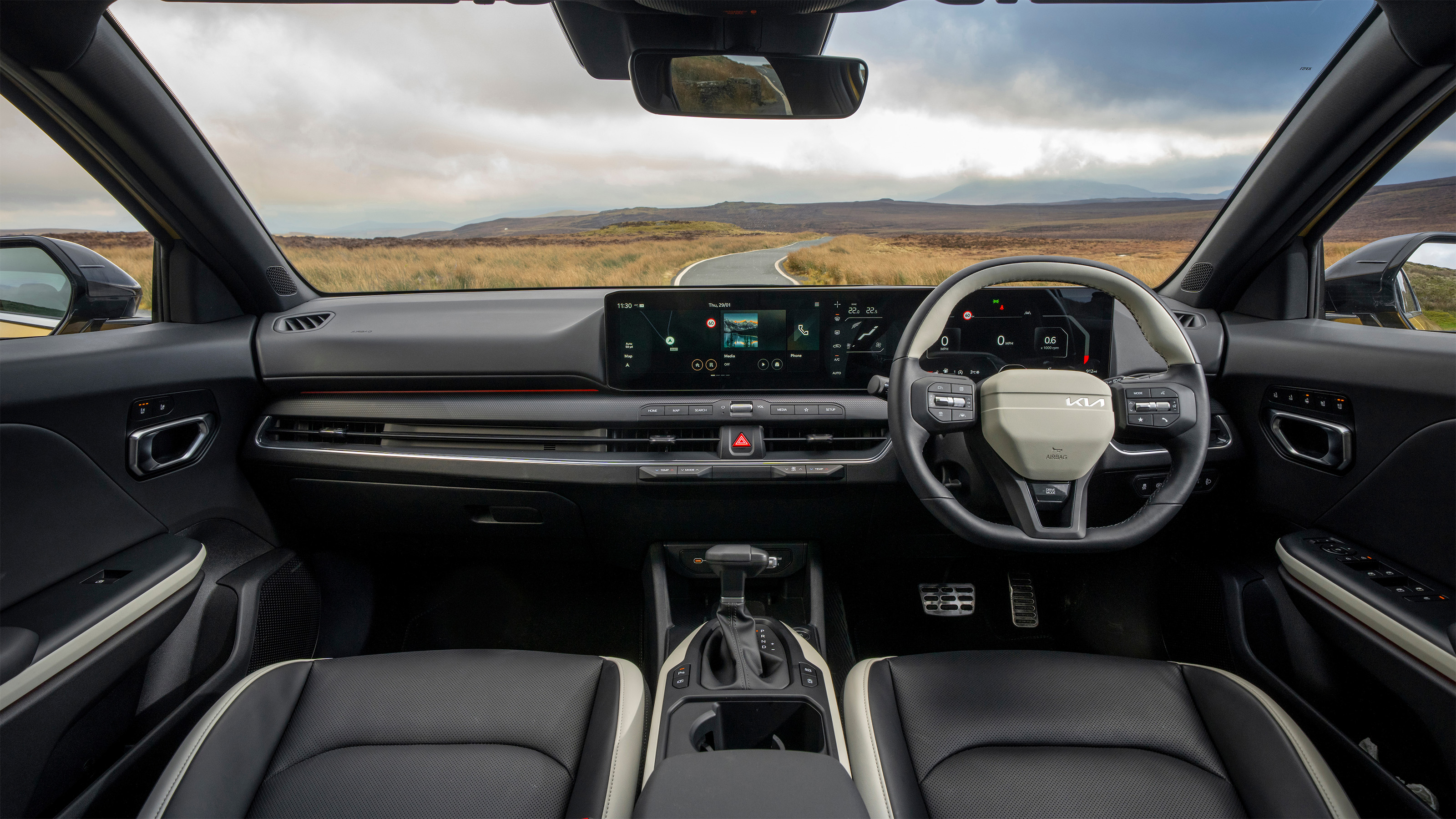 Kia K4 – interior