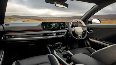 Kia K4 – interior