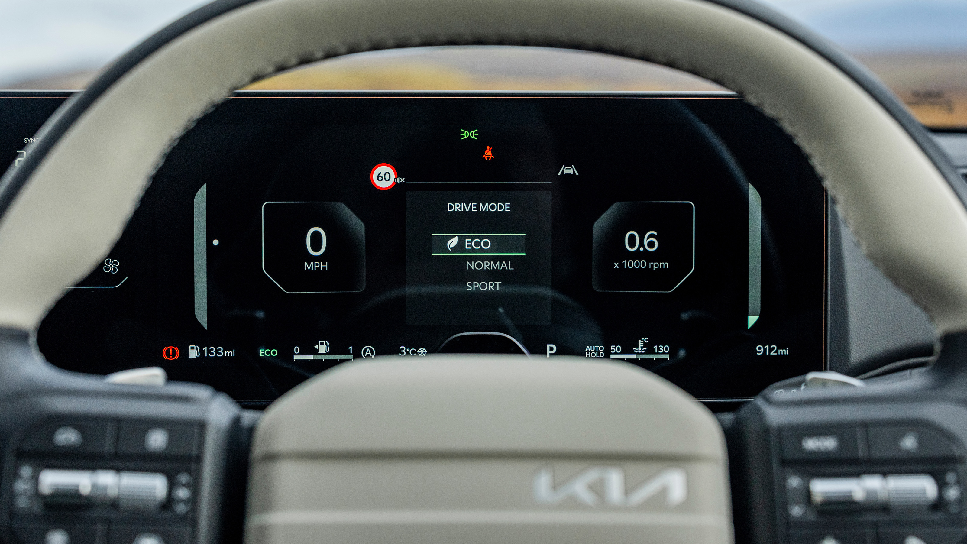 Kia K4 – steering wheel