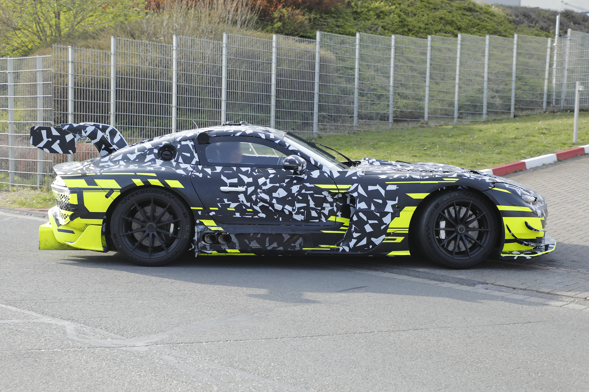 Mercedes-AMG GT Black Series spy shots