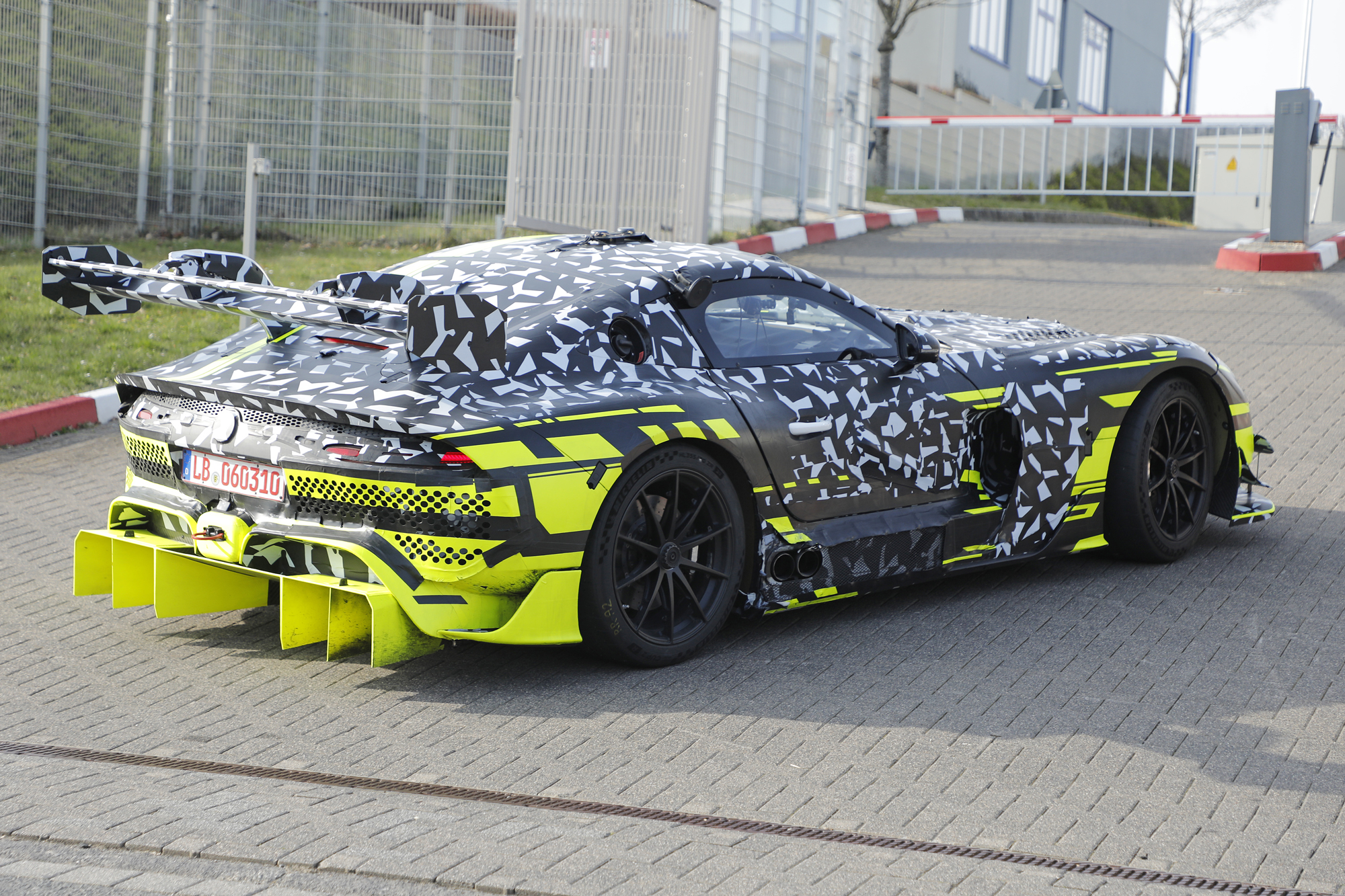 Mercedes-AMG GT Black Series spy shots