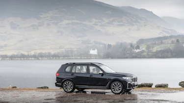 BMW X7 review - side