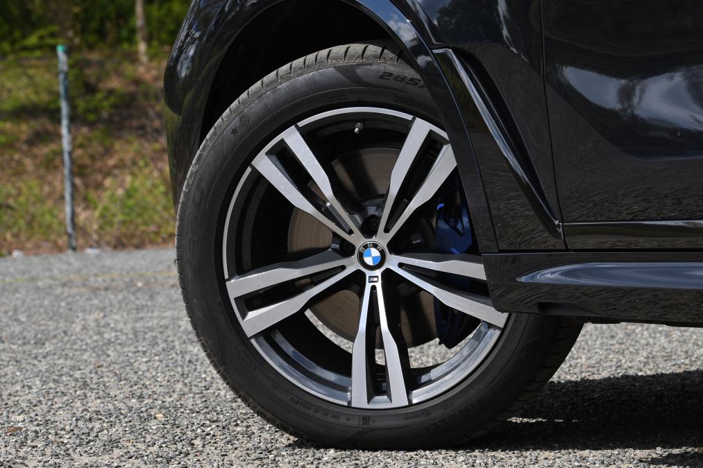 BMW X7 review - wheels