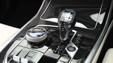 BMW X7 review - controls