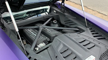 v10