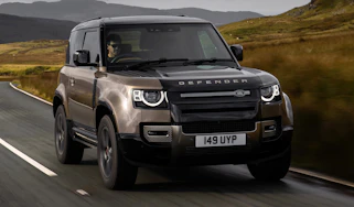 Land Rover Defender 90 P400 – tracking