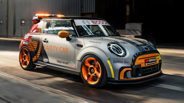 Mini Electric Pacesetter - front quarter