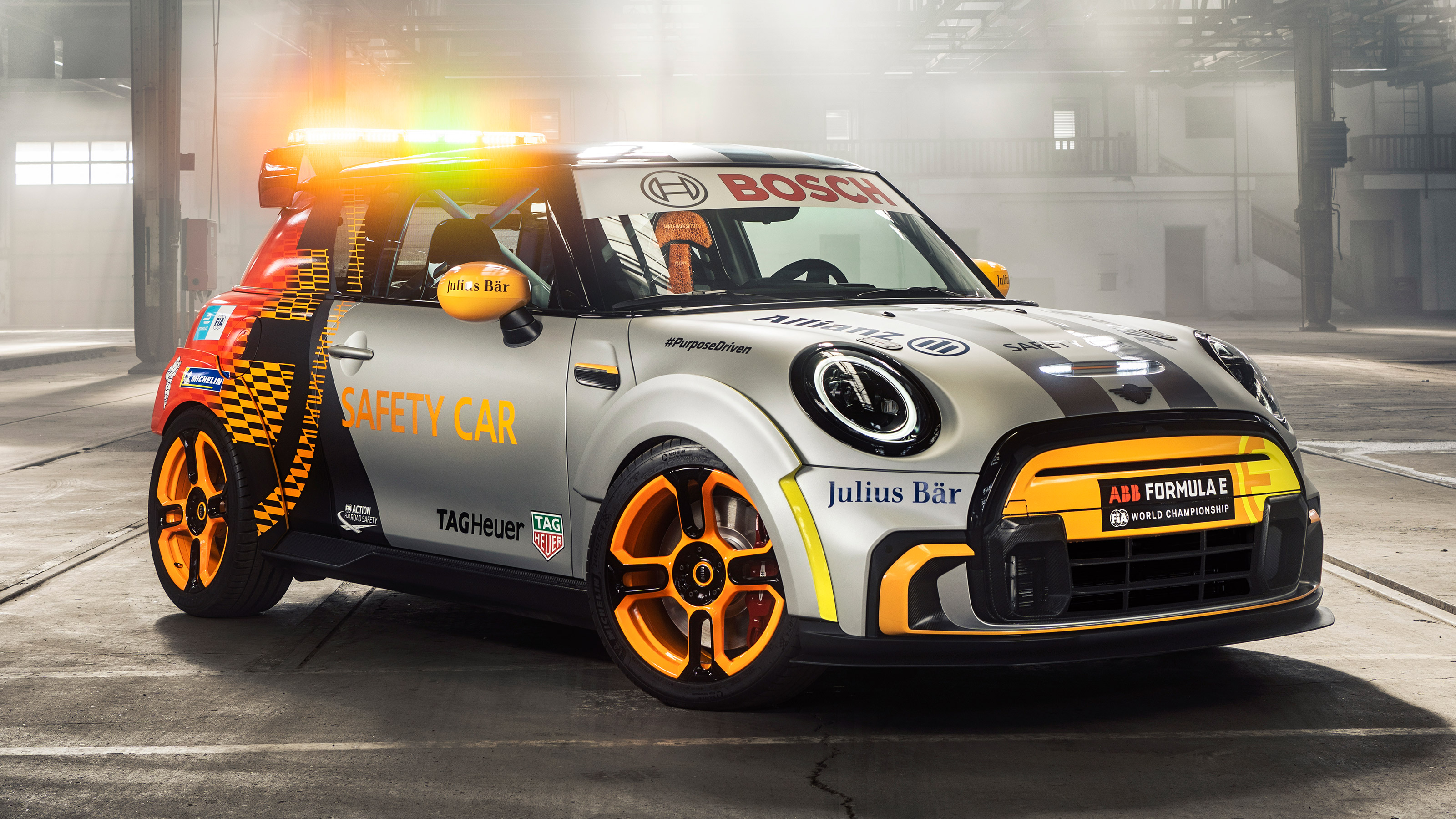 Mini Electric Pacesetter - front quarter