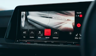 Volkswagen Golf GTI Clubsport – infotainment screen