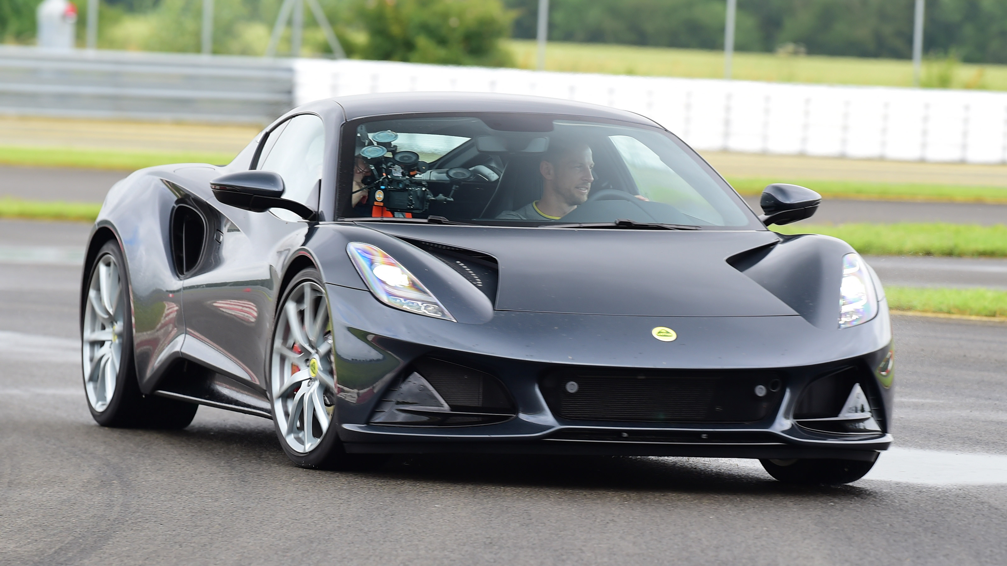 Lotus Emira
