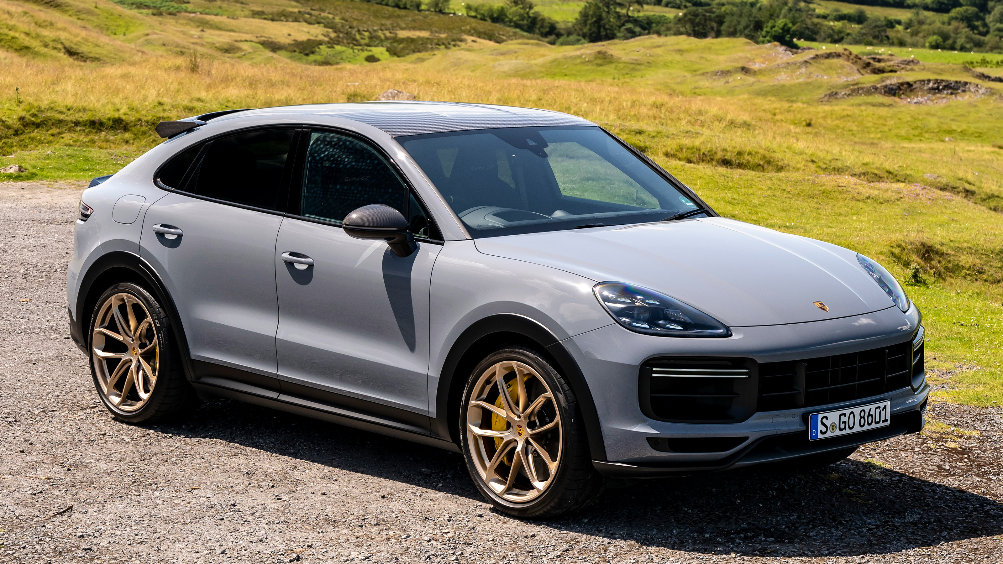 Porsche Cayenne Coupe Turbo GT – front quarter static