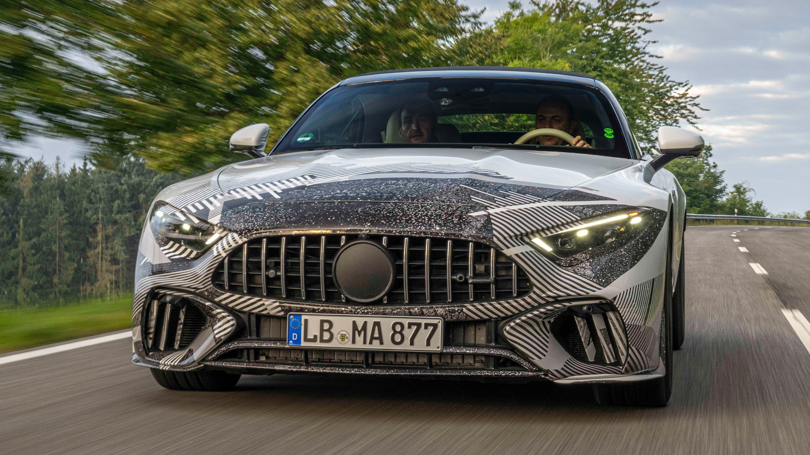 Mercedes SL Prototype – front tracking
