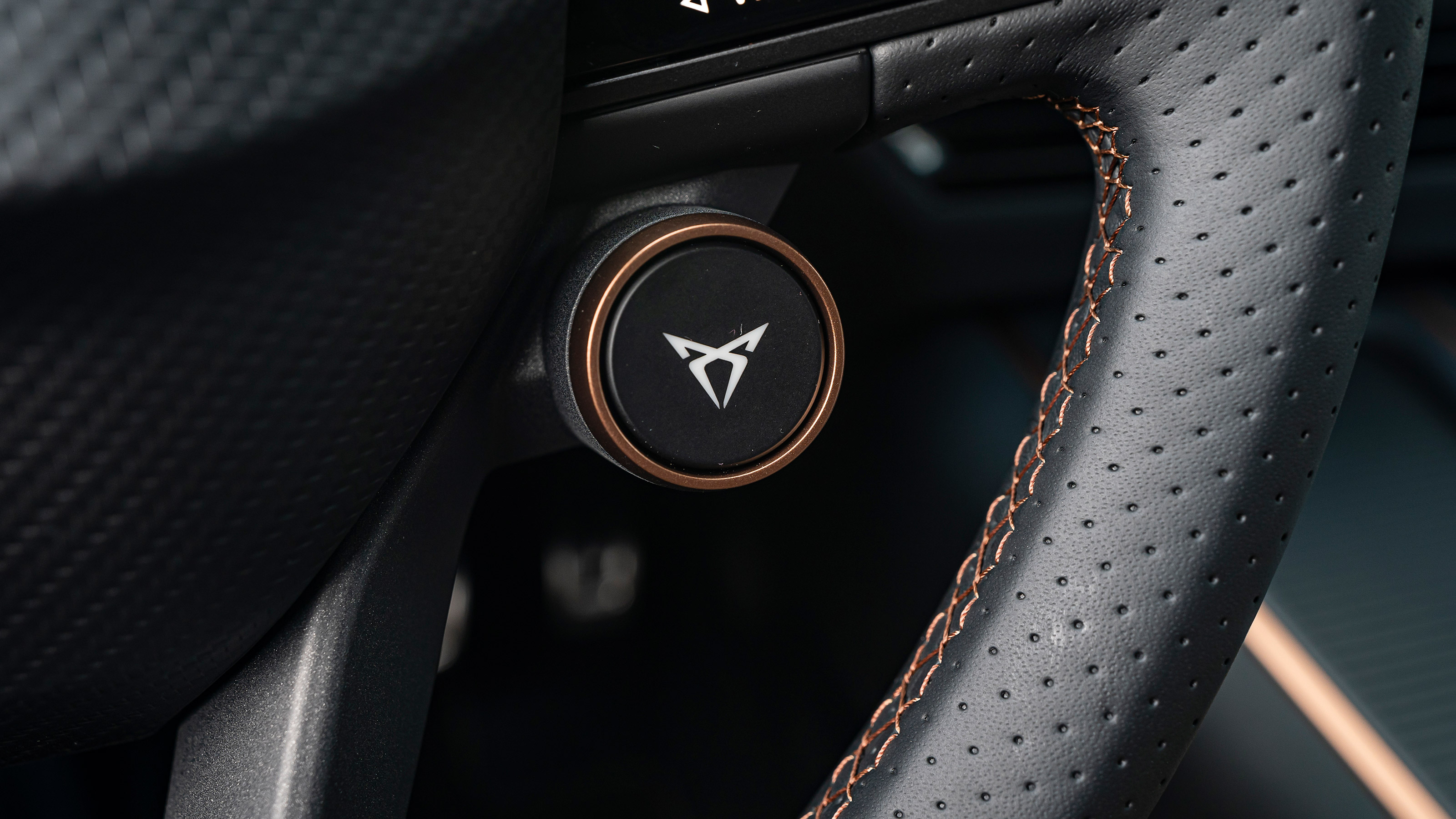 Cupra Born – Cupra button