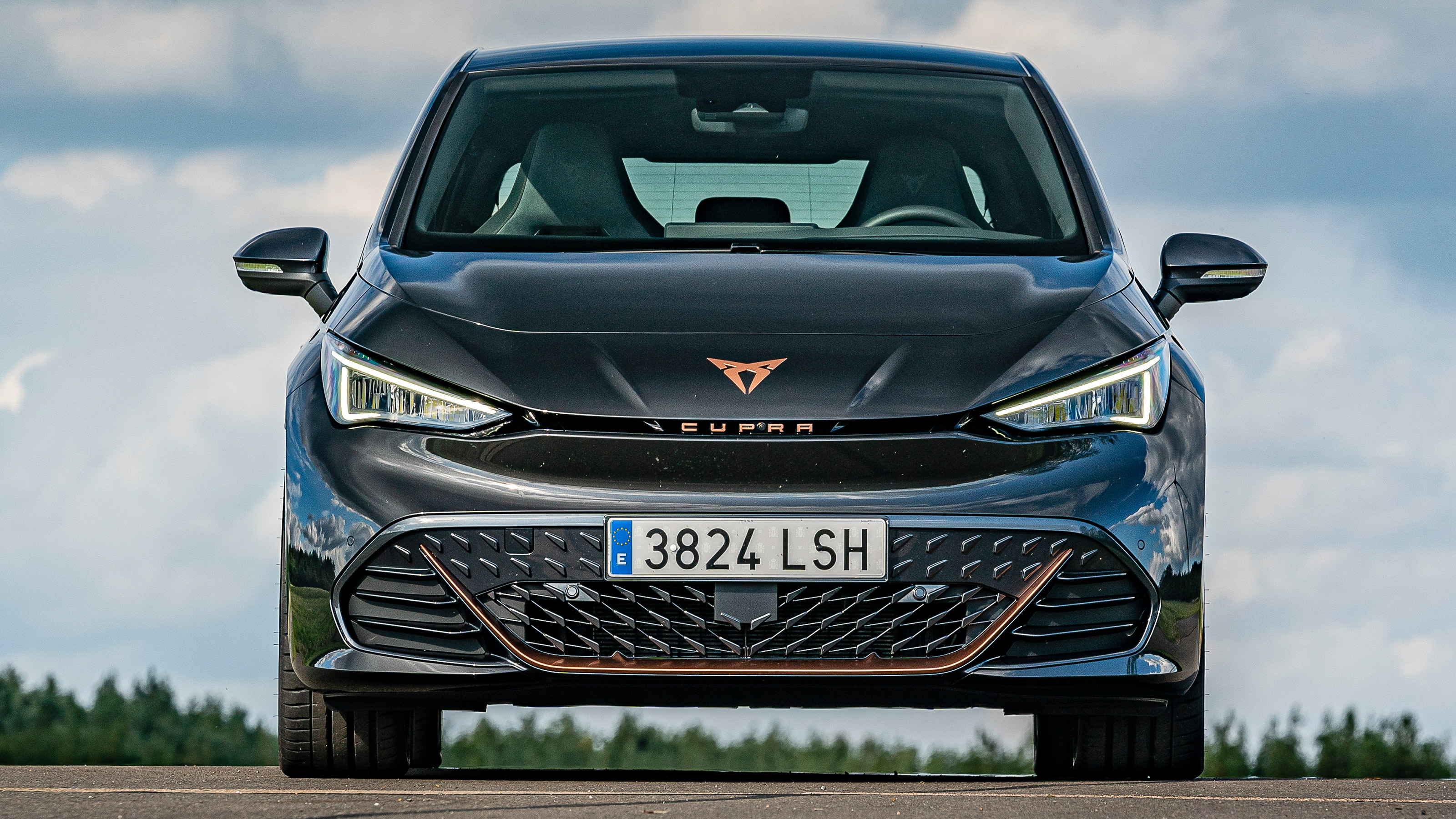 Cupra Born – front