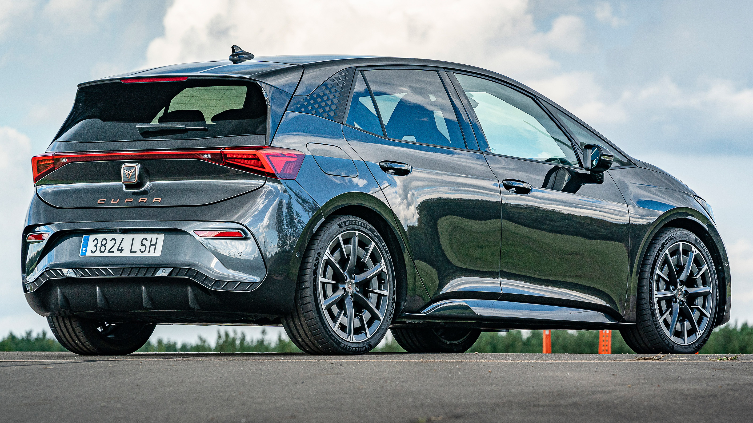 Cupra Born – rear quarter