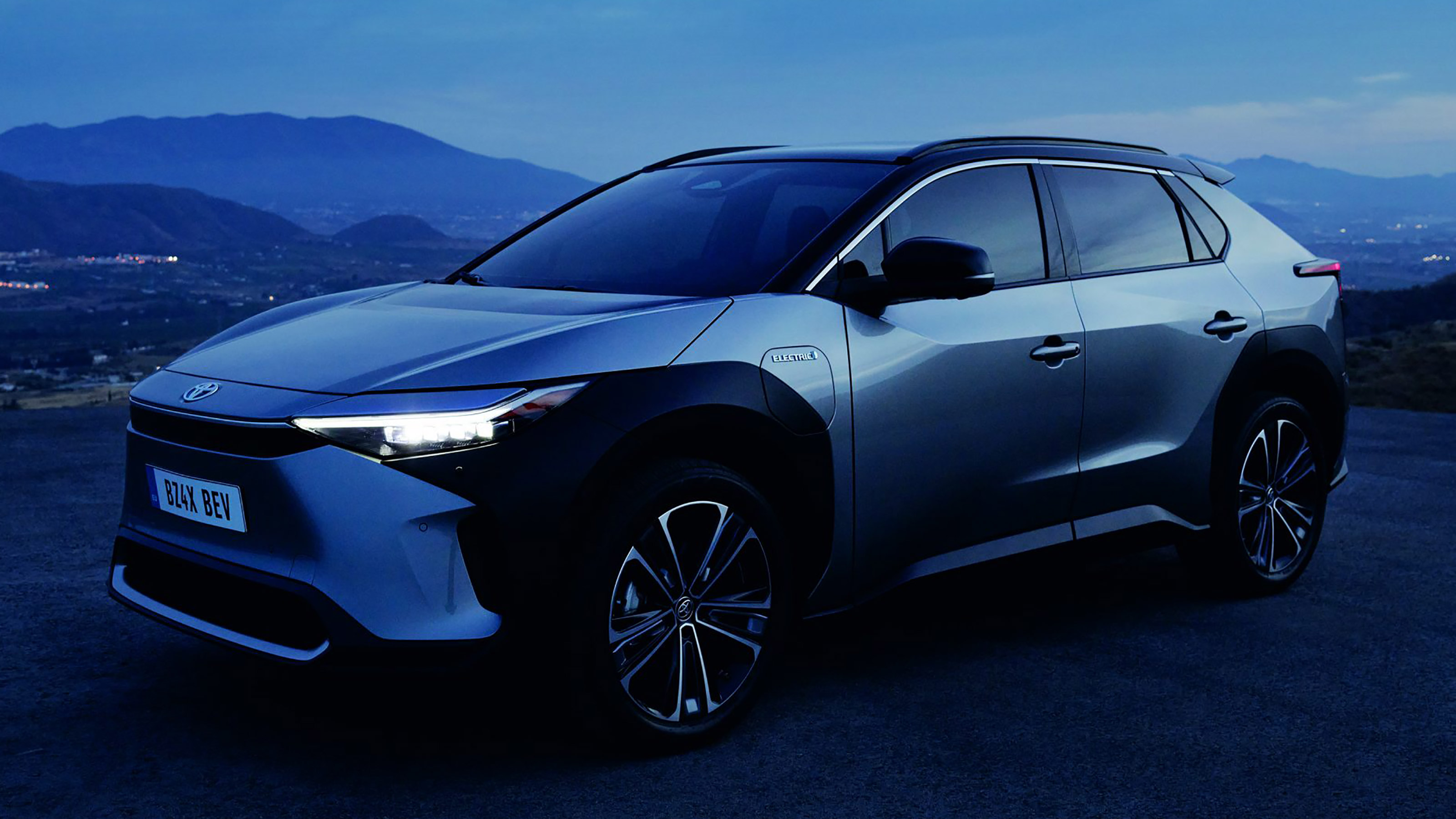 Toyota bZ4x – quarter