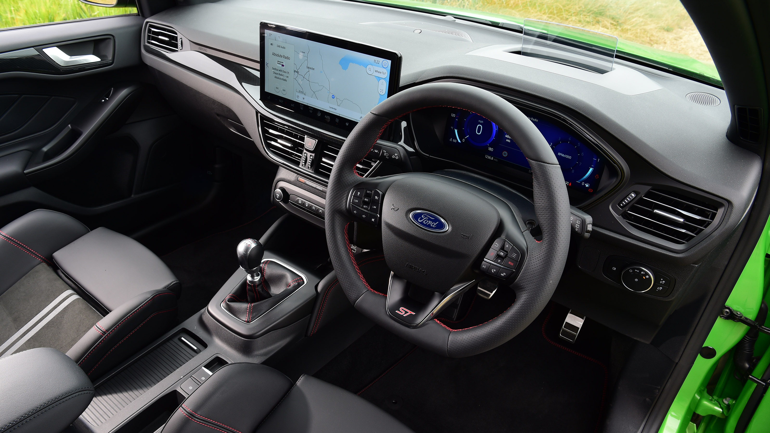 Ford Focus ST 2022 review – interior 