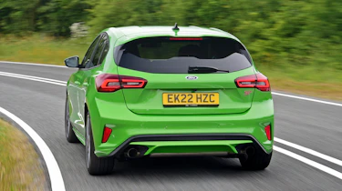 Ford Focus ST 2022 review – rear cornering