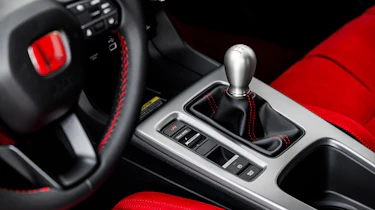 2022 Honda Civic Type R revealed – gearstick