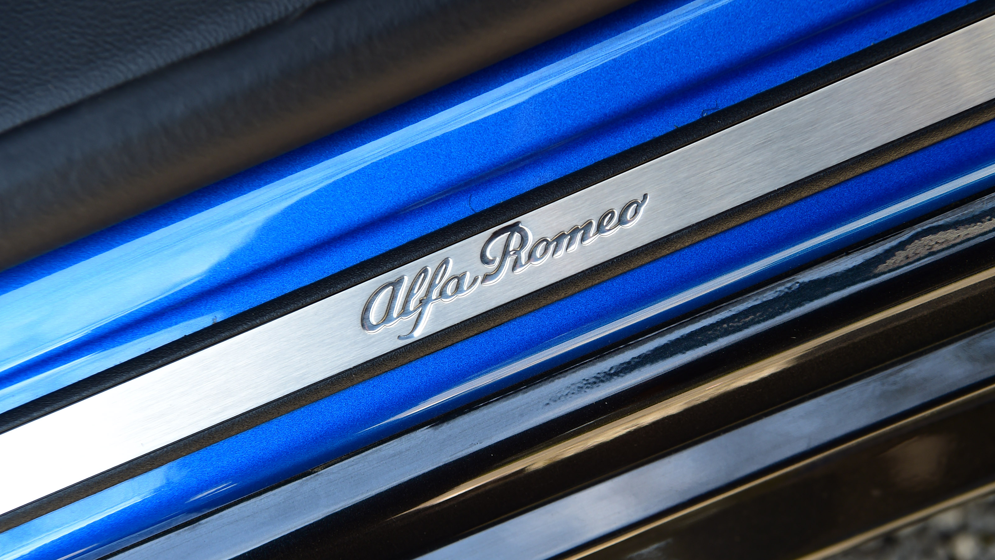 Alfa Romeo Stelvio – sill