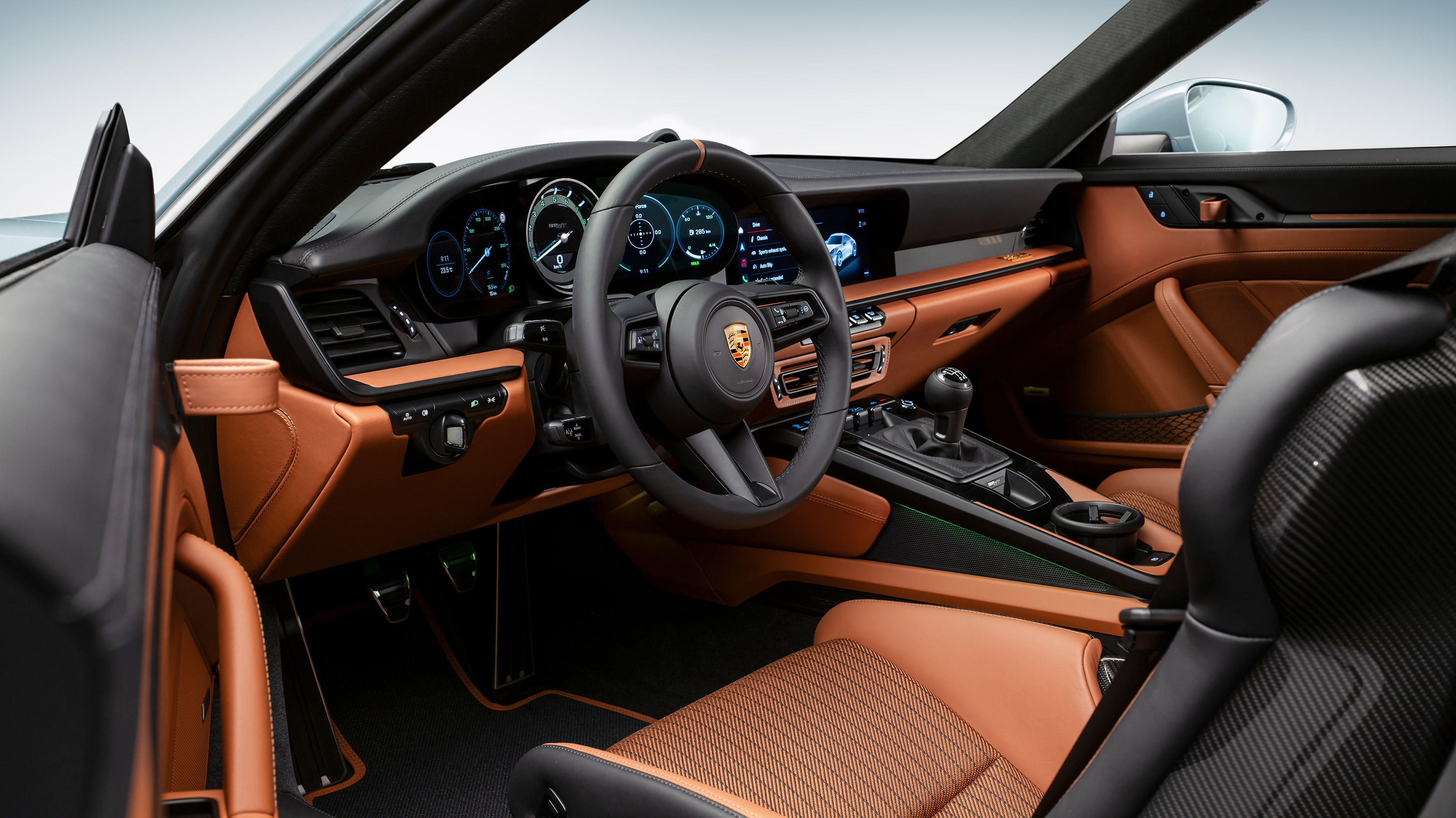 Porsche 911 S/T – interior