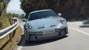 Porsche 911 S/T – front