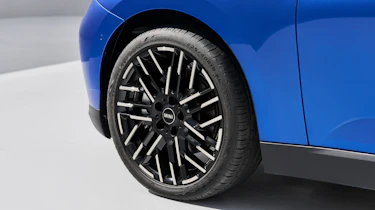 Mini Cooper - wheel