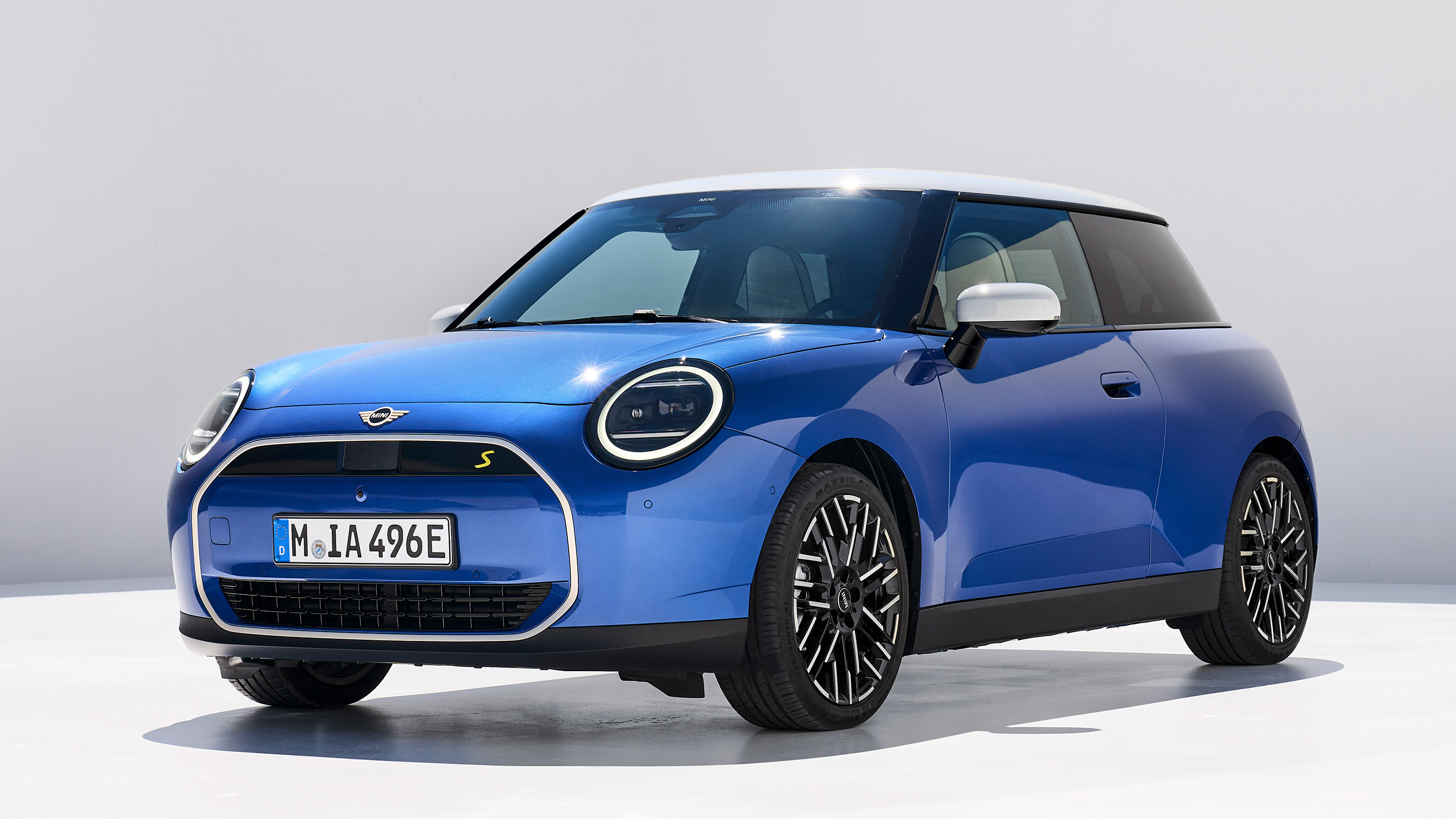 Mini Cooper - front