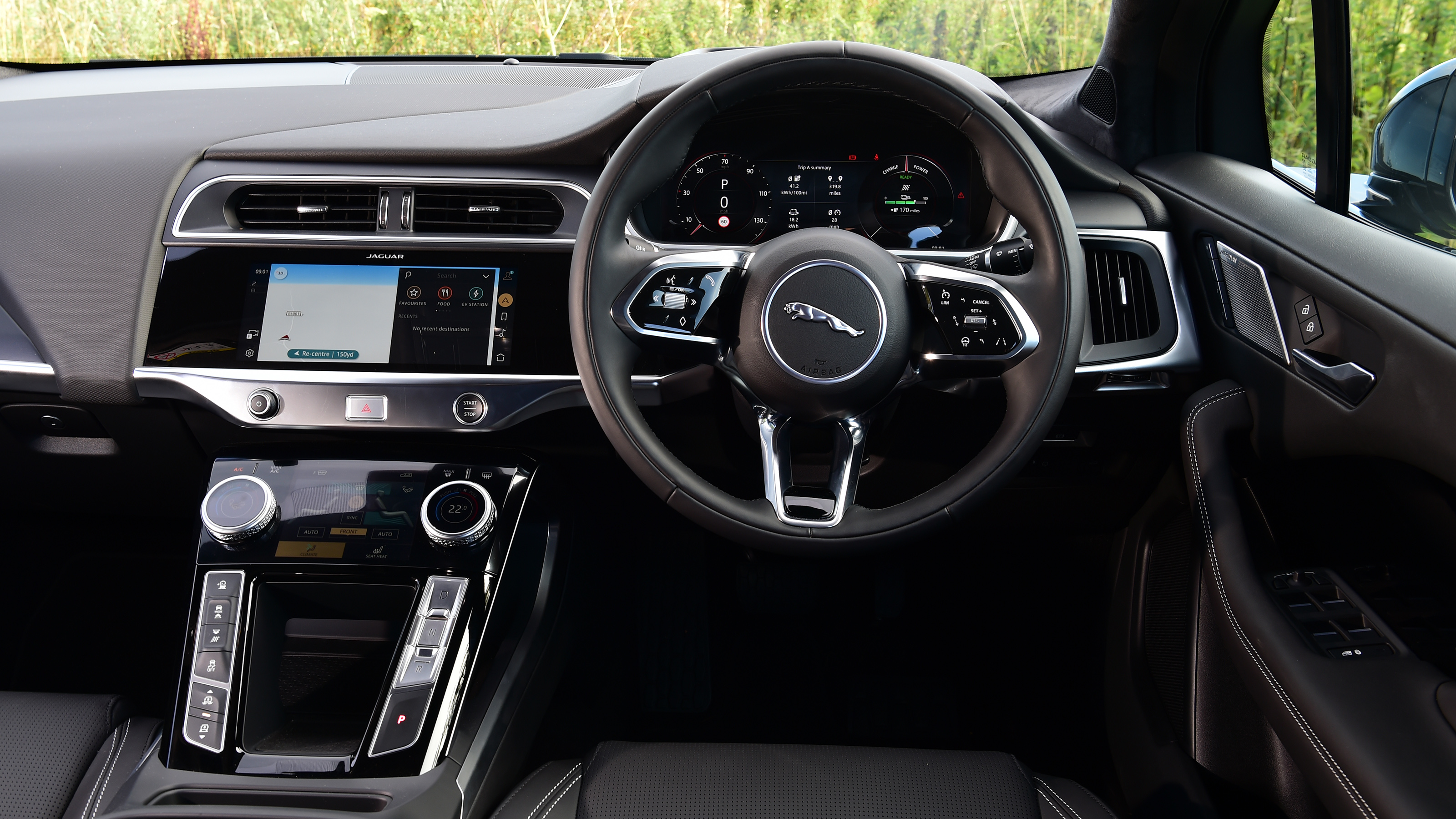 Jaguar I-Pace – interior