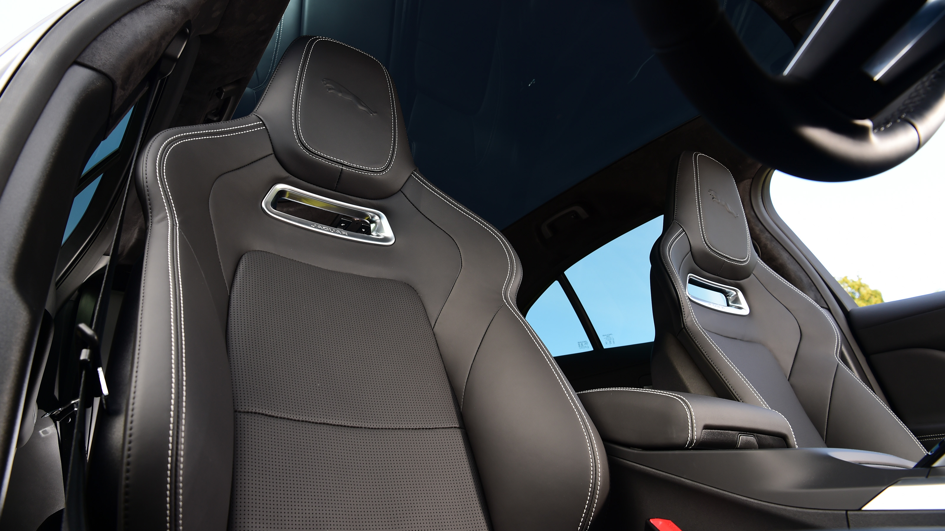 Jaguar I-Pace – seats