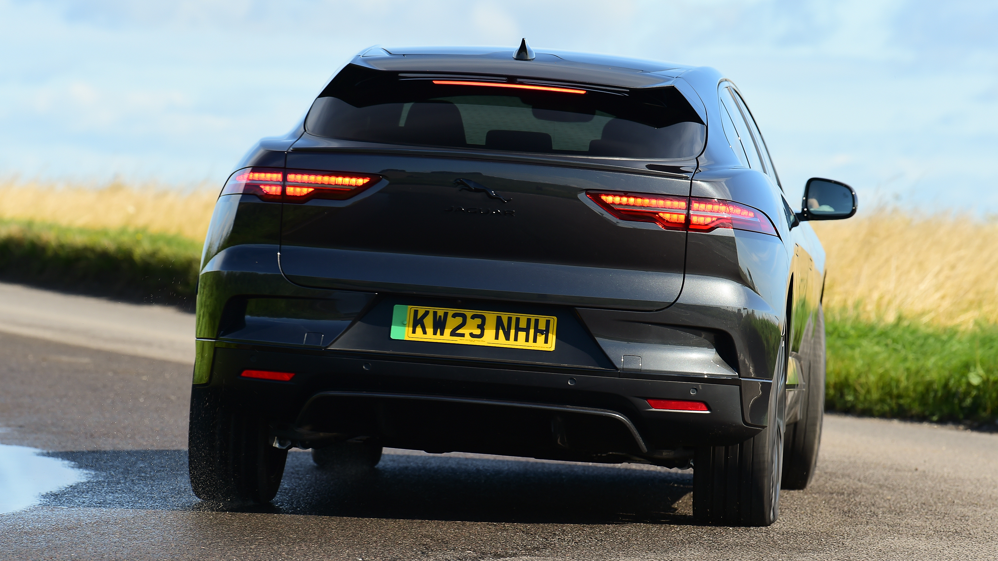 Jaguar I-Pace – rear
