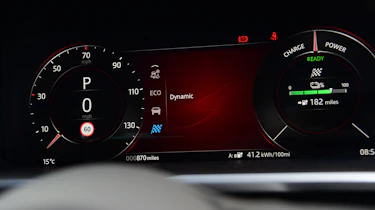 Jaguar I-Pace – digital dash