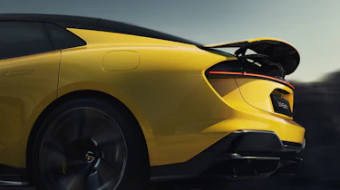 Lotus Emeya – spoiler