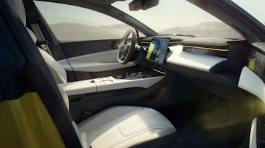 Lotus Emeya – interior