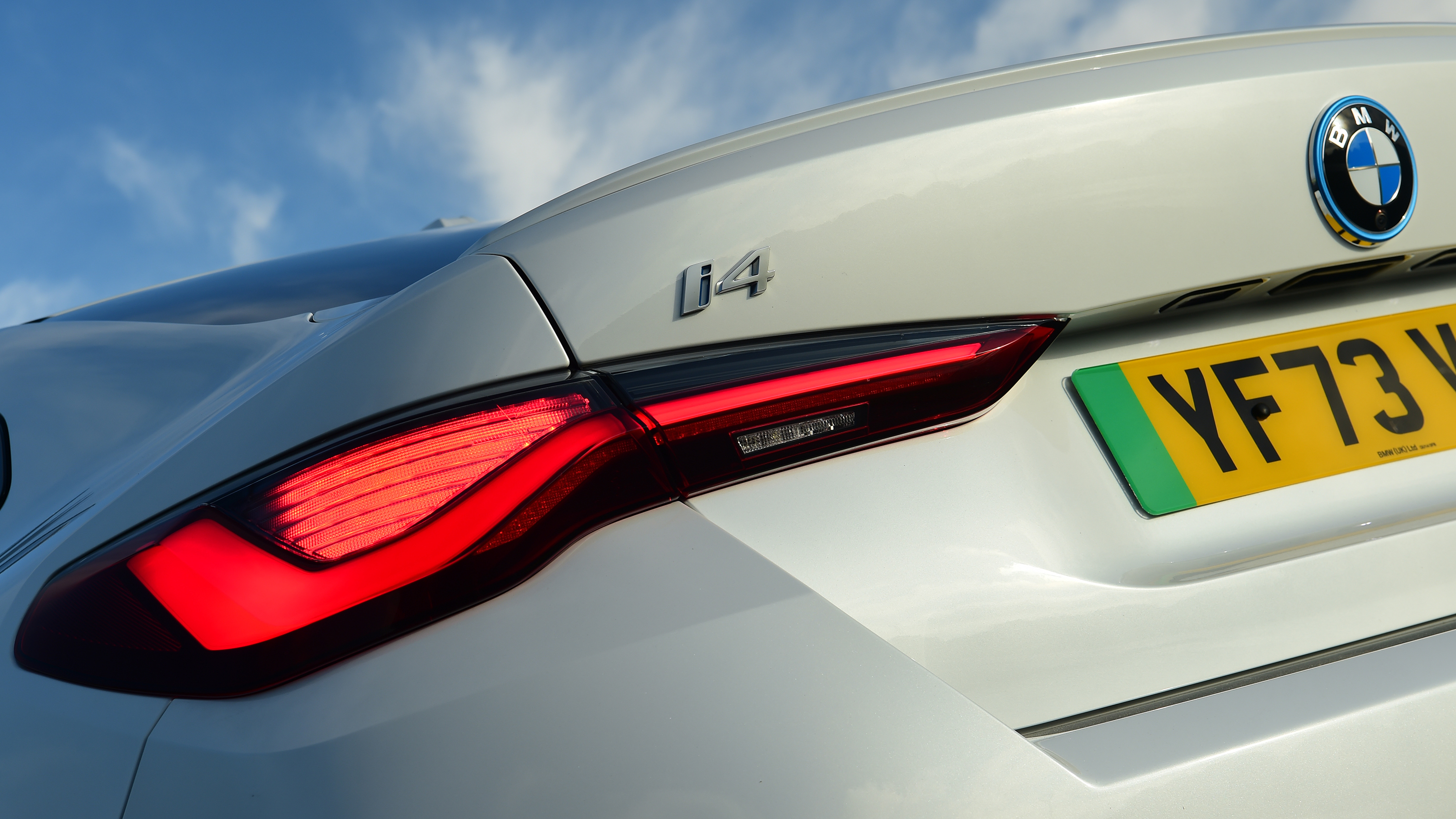BMW i4 eDrive35 – rear light