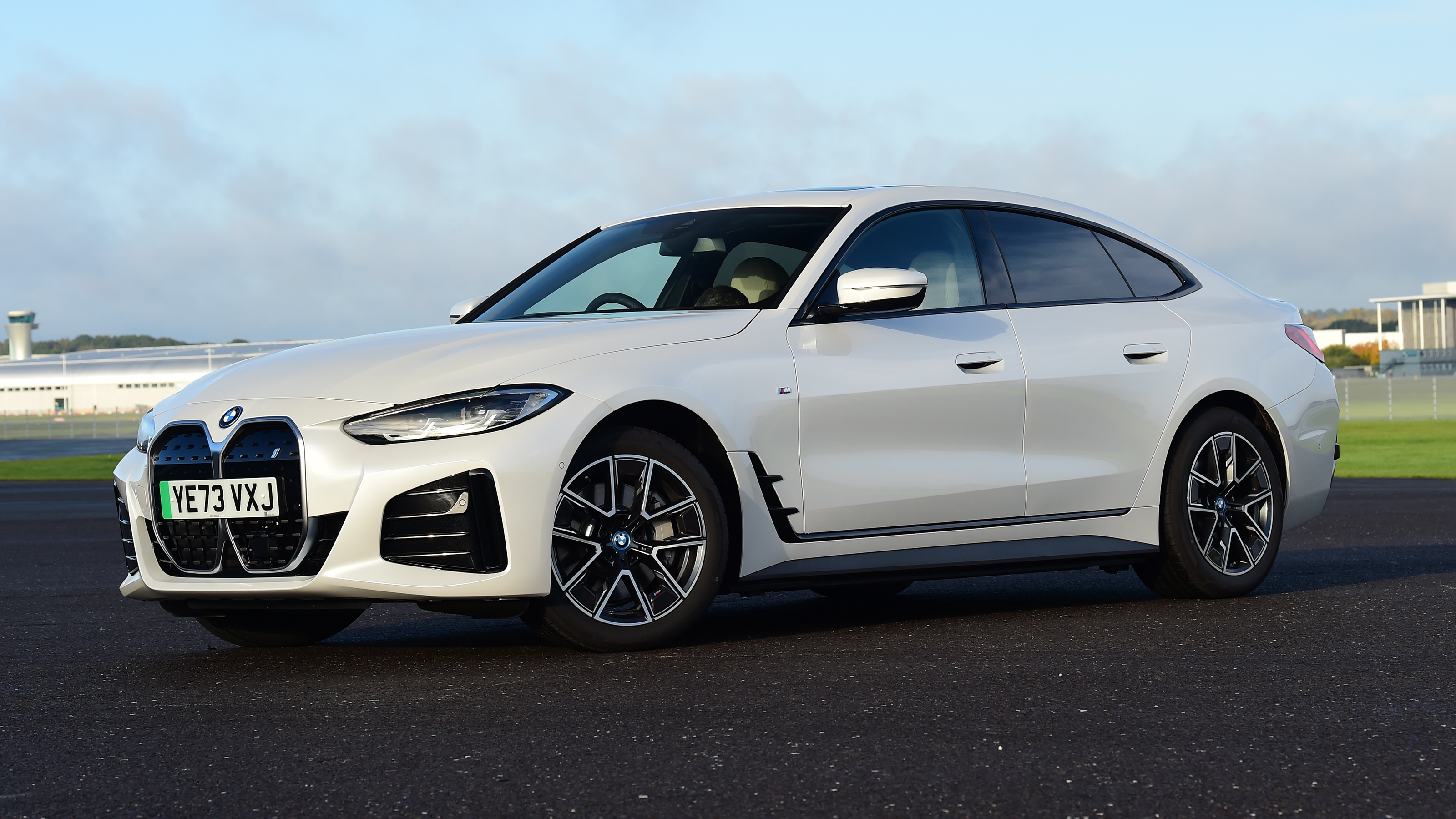 BMW i4 eDrive35 – front