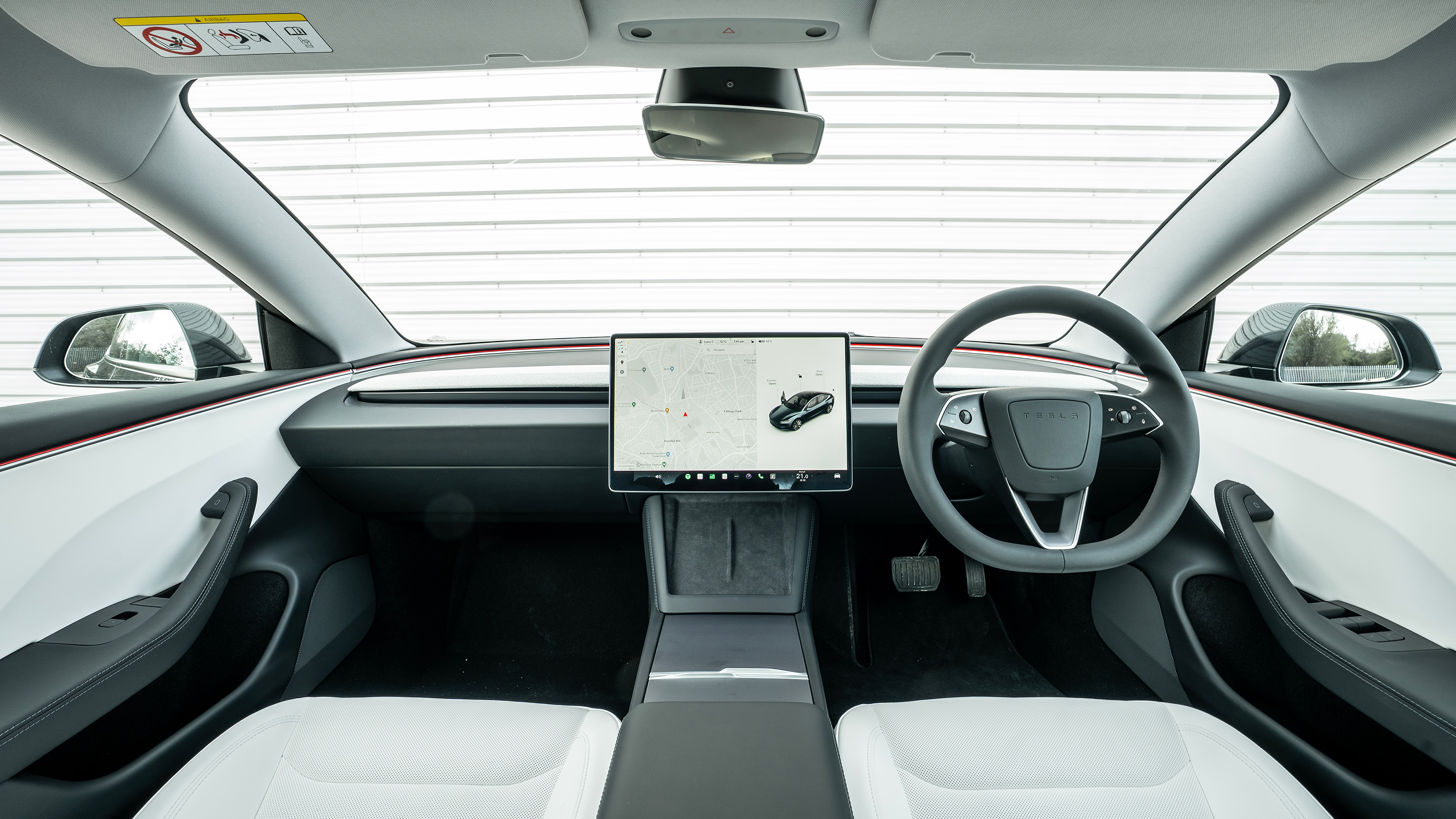 Tesla Model 3 – interior