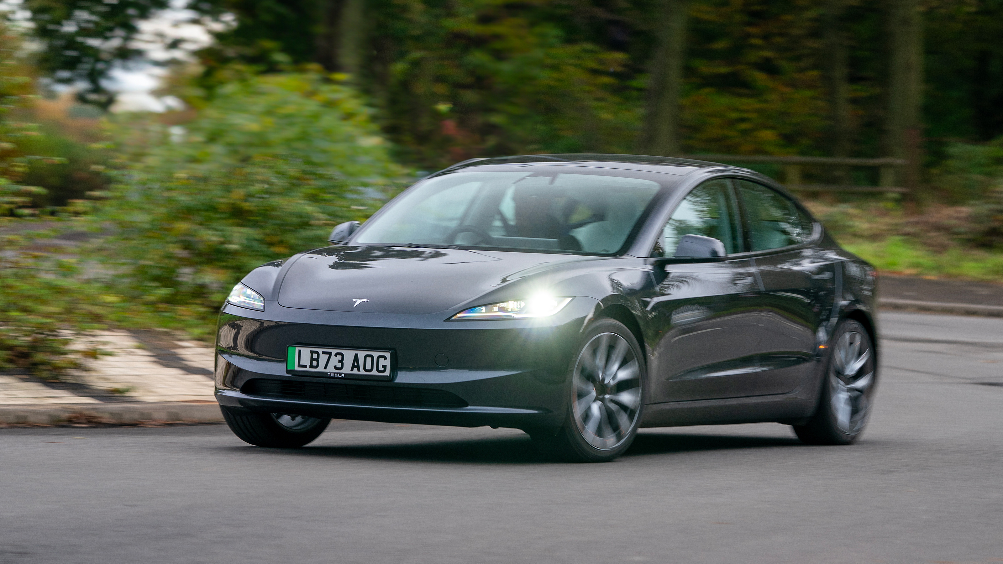 Tesla Model 3 – front