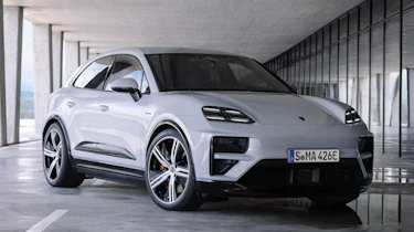 Porsche Macan – front