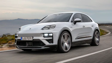 Porsche Macan – front