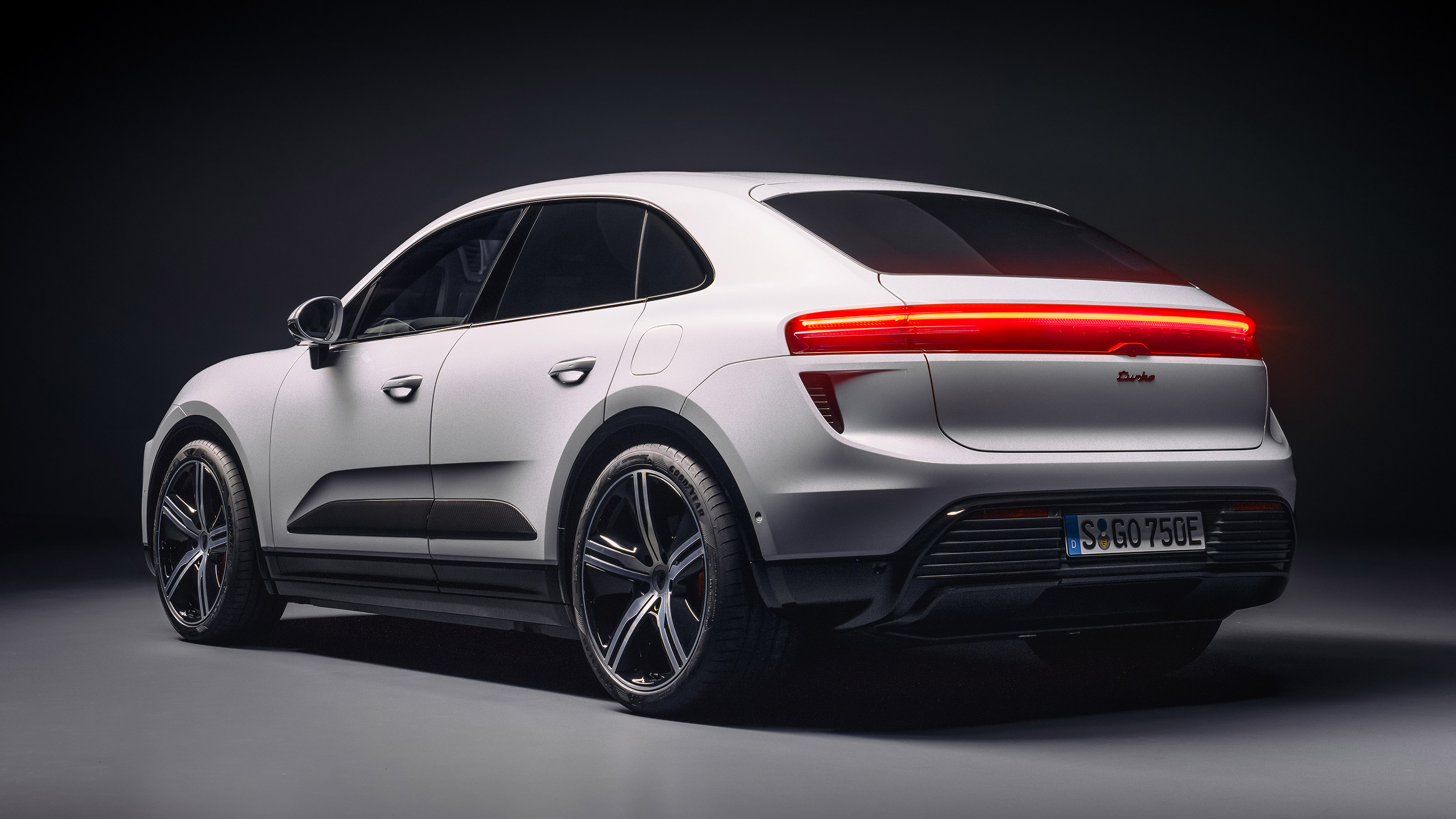 Porsche Macan – rear