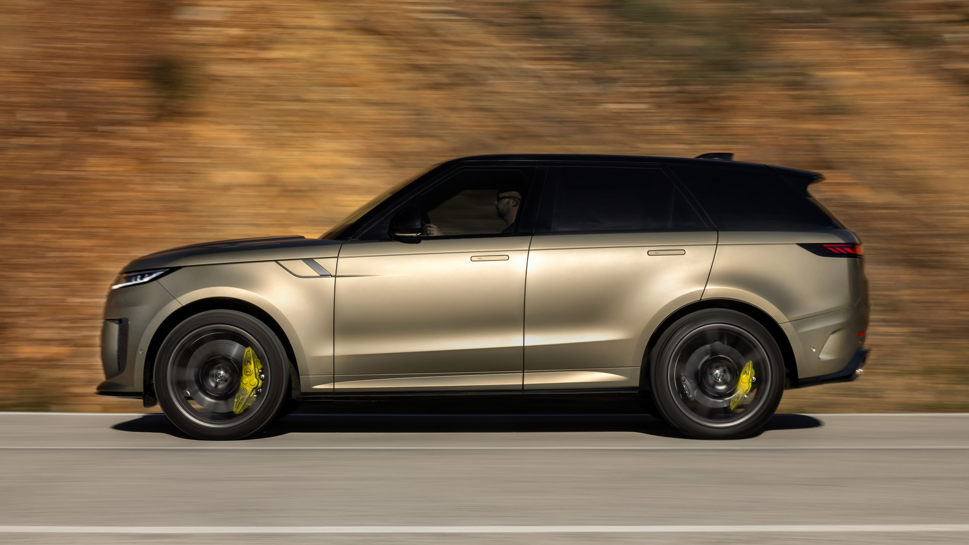 Range Rover Sport SV – side