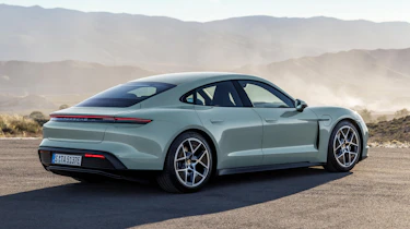 Porsche Taycan facelift – rear