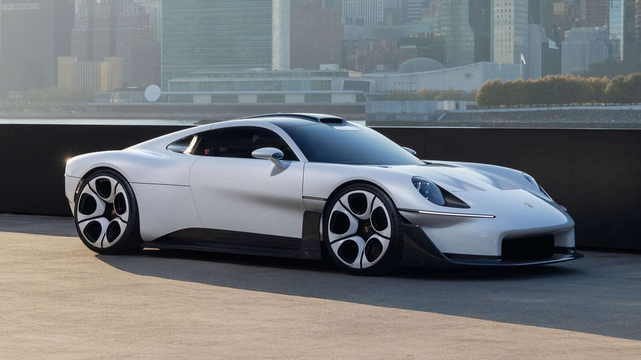 Porsche Mission S