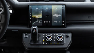 Land Rover Defender V8