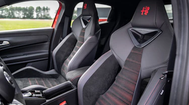 Alfa Romeo Junior seats